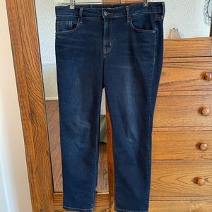 Old Navy Size 12 Short Straight Jeans
